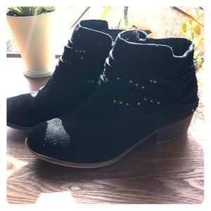Kensie Suede Booties